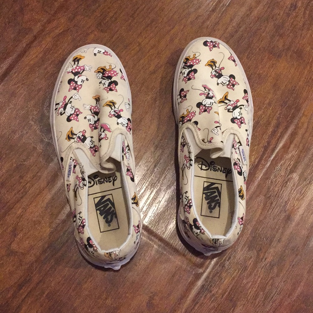 RARE Minnie Mouse slip on vans!